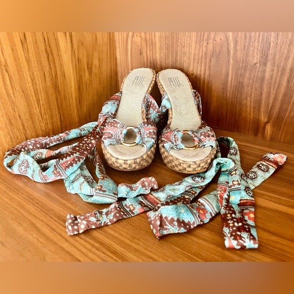 EUC VTG PELLE MODA Printed Scarf Tie Wedge Espadrilles 6.5 Aqua/Rust Brown/Gold - Picture 4 of 16